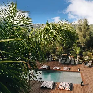 Gasthof Holistika : / Pool / Air Conditioning/ Mont Faron, Toulon